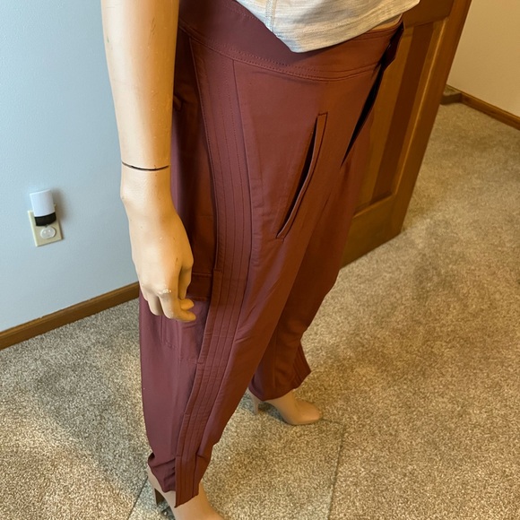 Athleta Uptown ankle pant - Picture 4 of 14